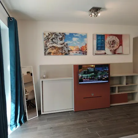 The Rabbit Hole Apartament *